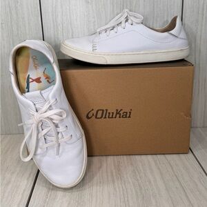 OluKai Pehuea LI ILI White Leather Lace-Up Sneakers
